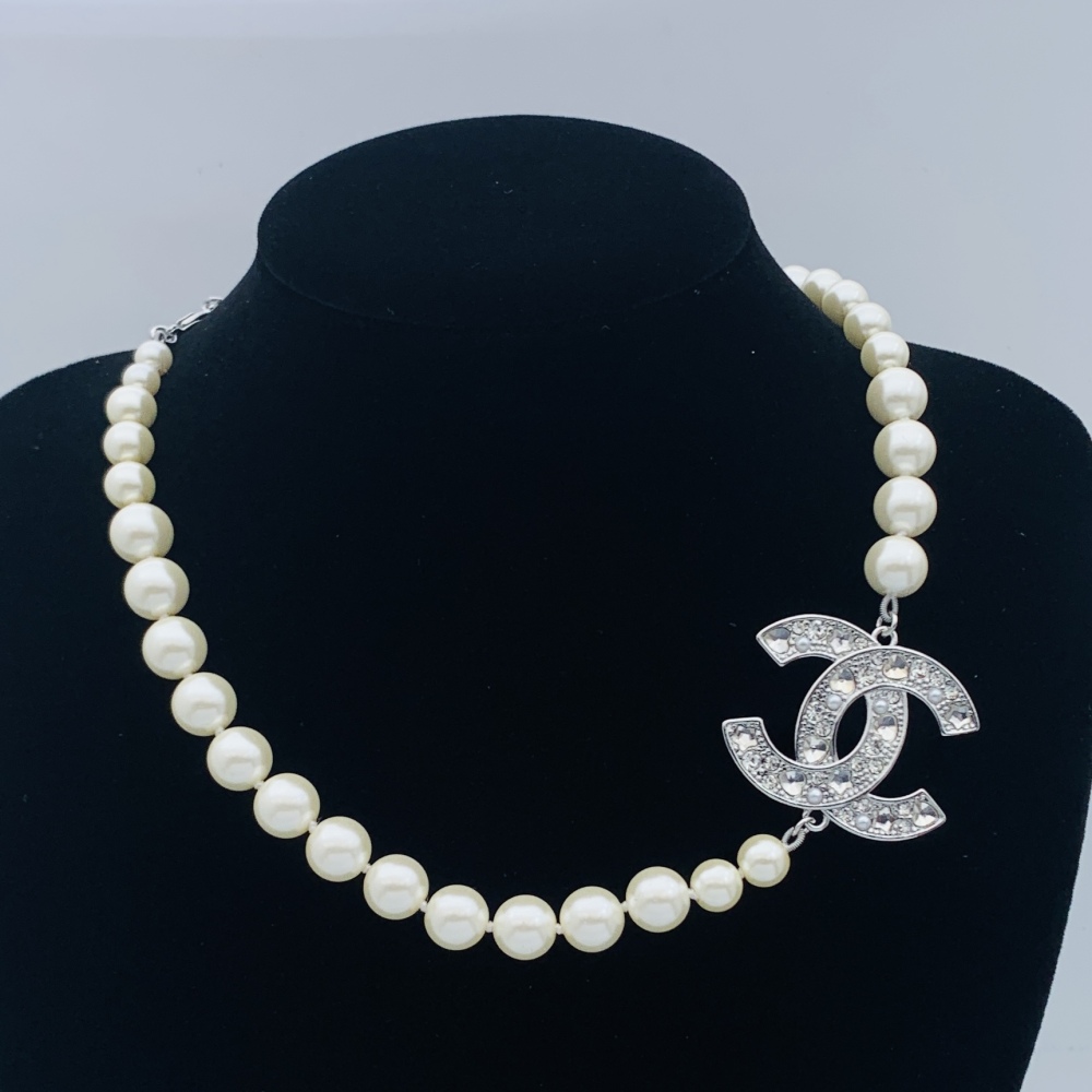 chanel necklace 972