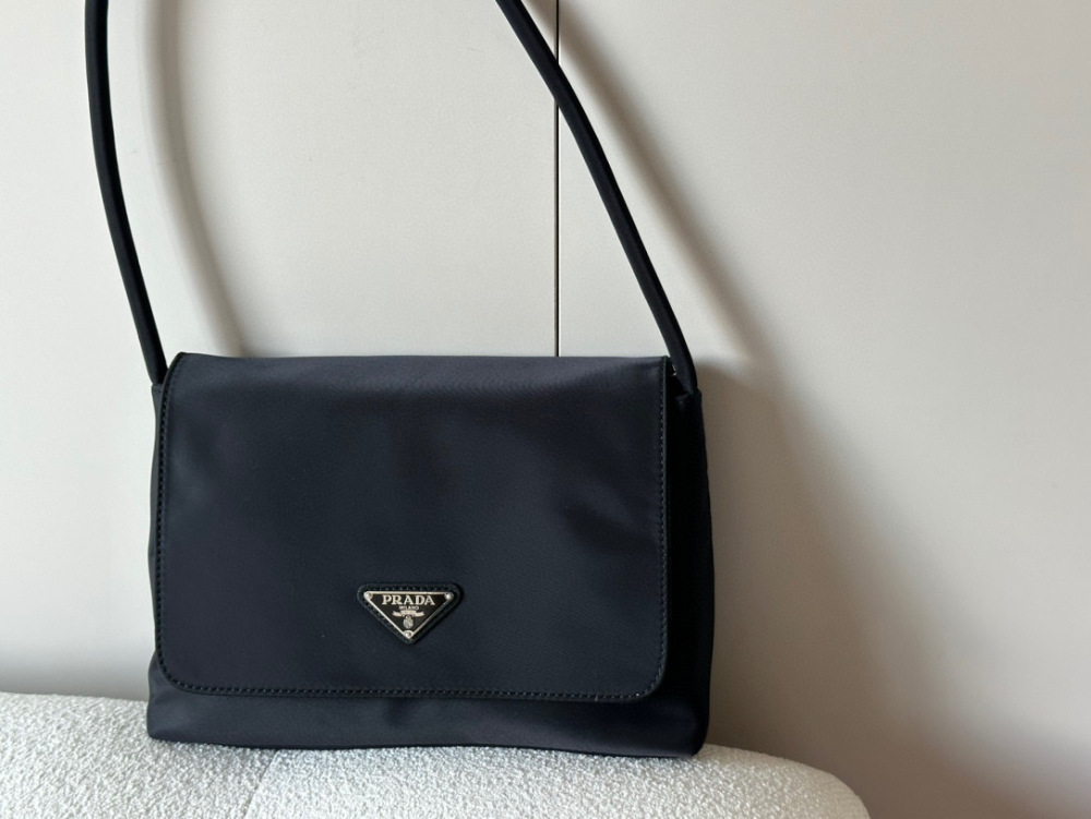 prada bag 011