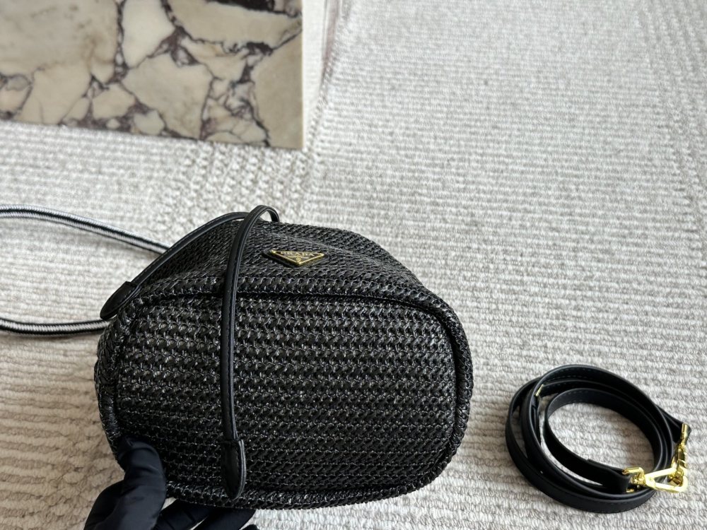 prada bag hobo 013