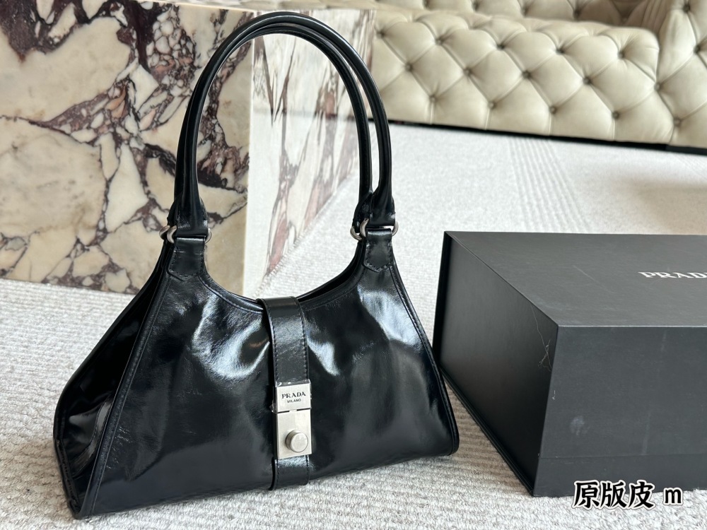 prada bag 107