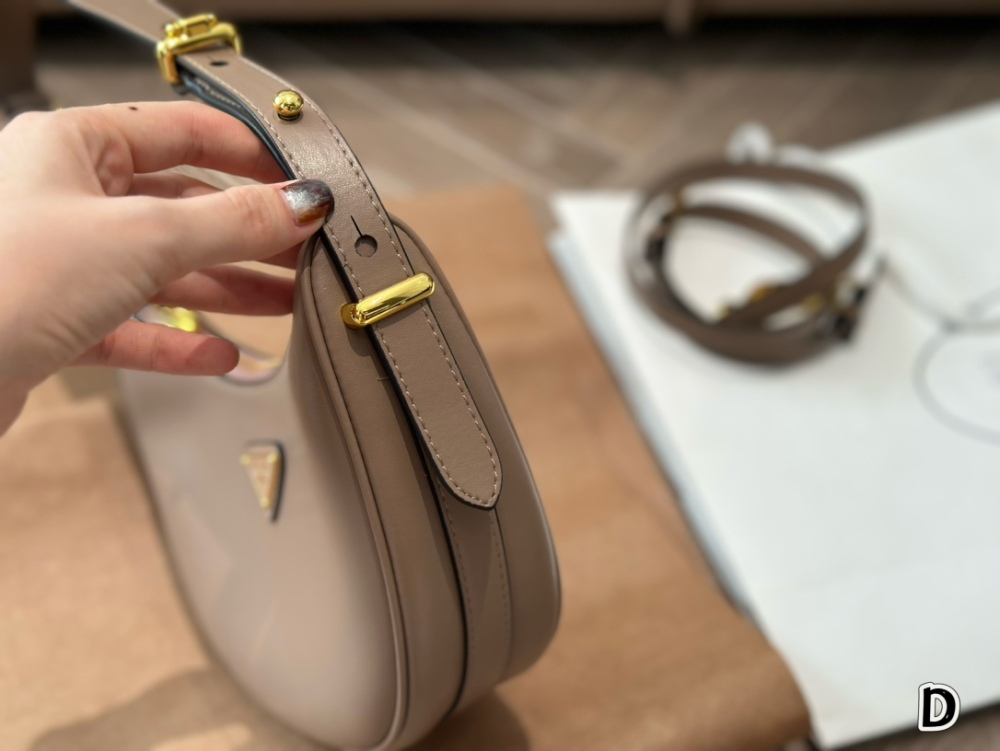 prada bag 081