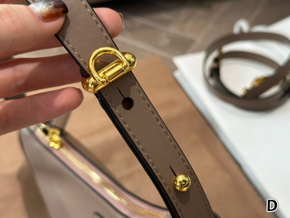 prada bag 081