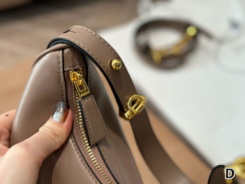 prada bag 081