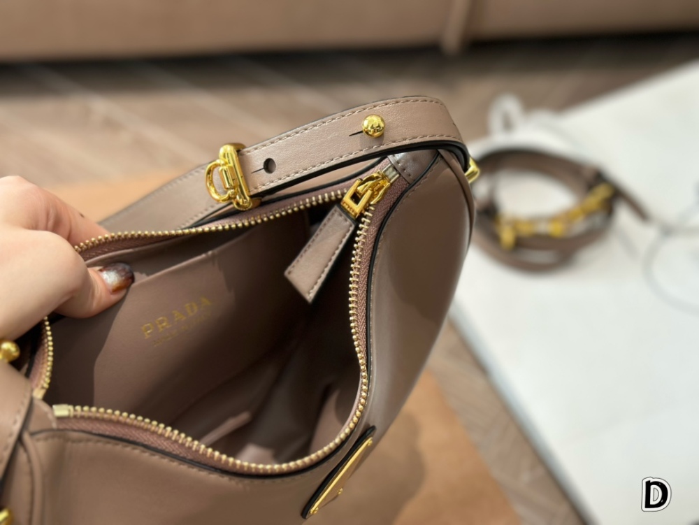 prada bag 081