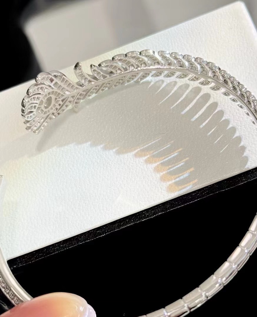 Boucheron Silver Romantic Necklace 026