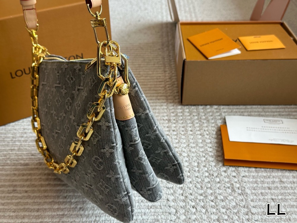 LV Silver Vintage-Inspired Bag 1614