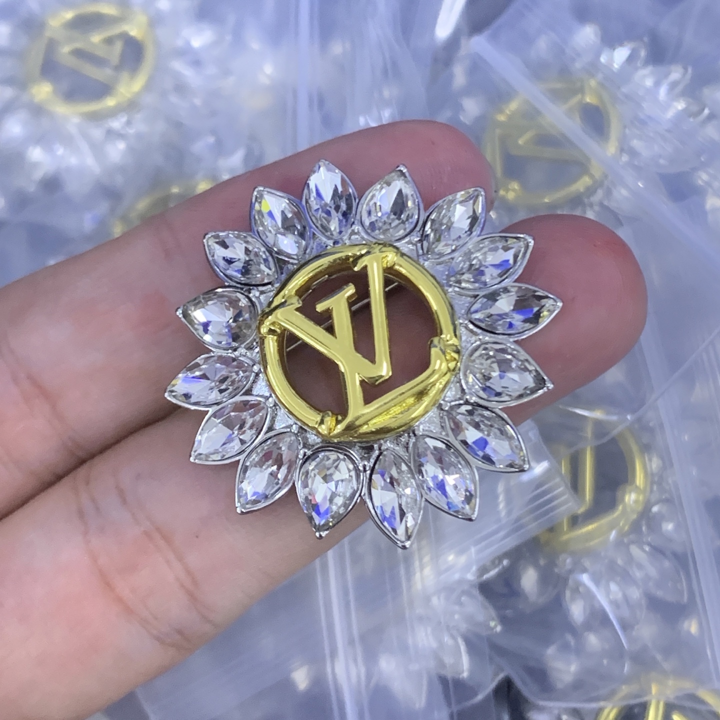 LV Gold Vintage-Inspired Brooch 1187