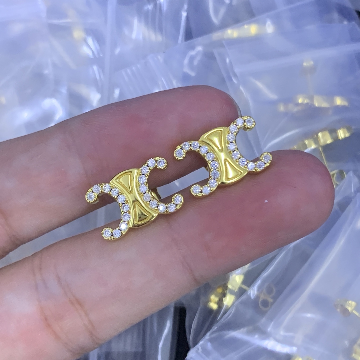 Celine Gold Logo-Accented Earrings 017