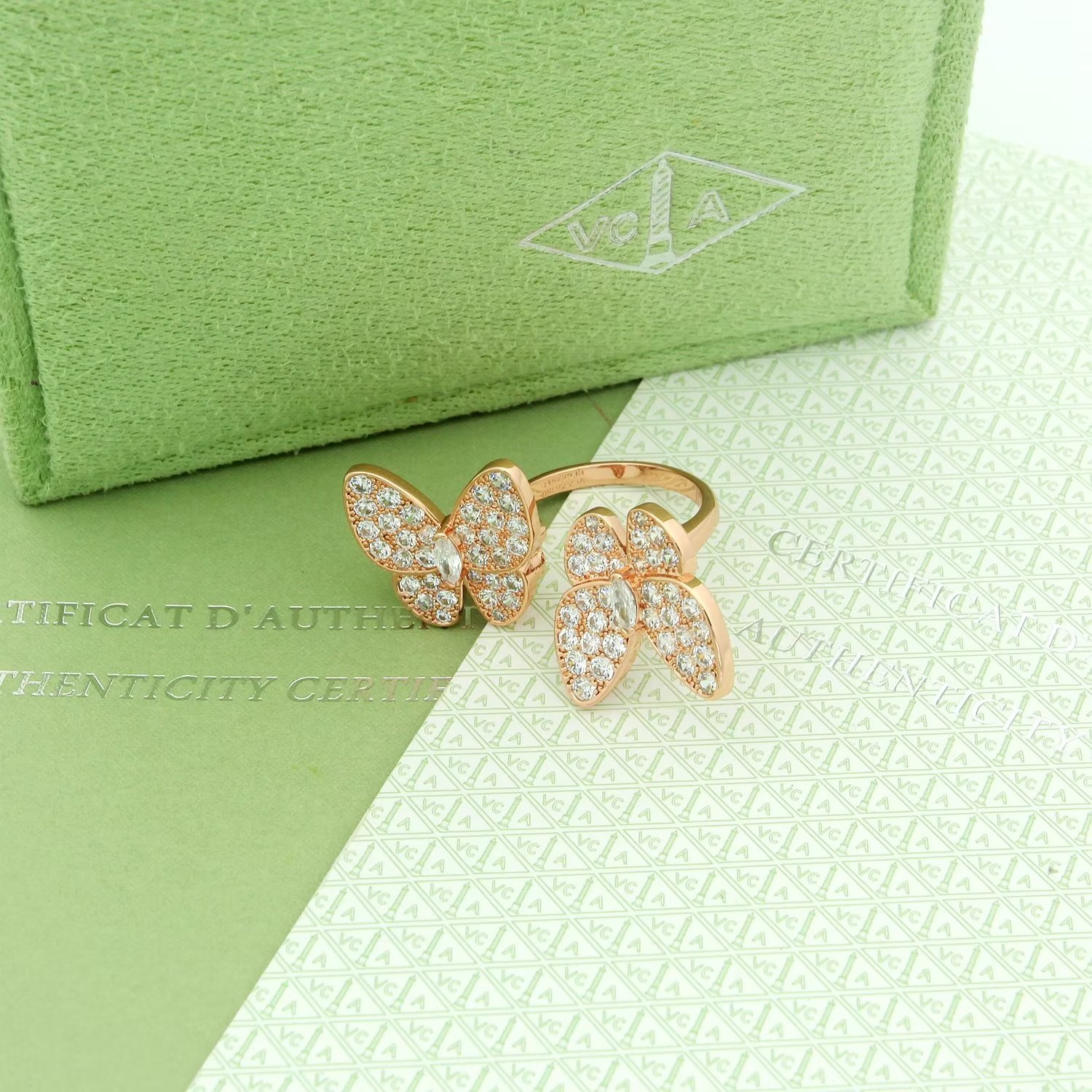 Van Cleef Rose Gold Logo-Accented Ring 023