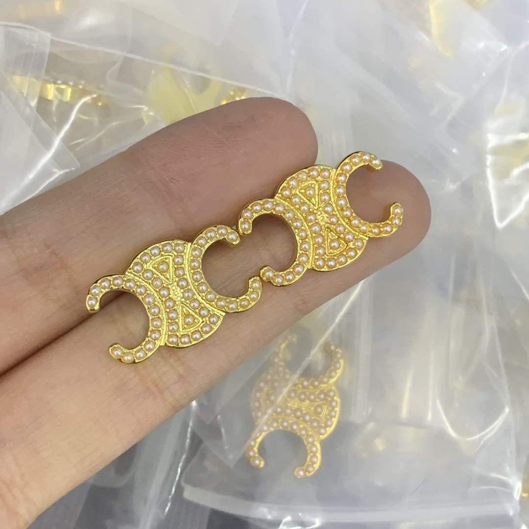 Celine Gold Textured Earrings 136