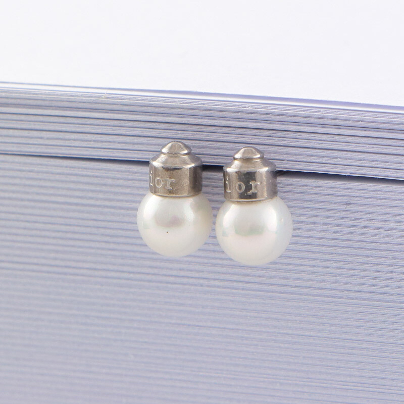 Dior Silver Logo-Accented Earrings 003