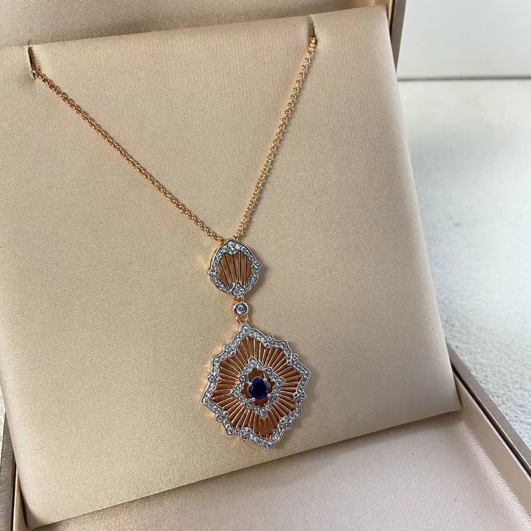 Buccellati Rose Gold Vintage-Inspired Necklace 019