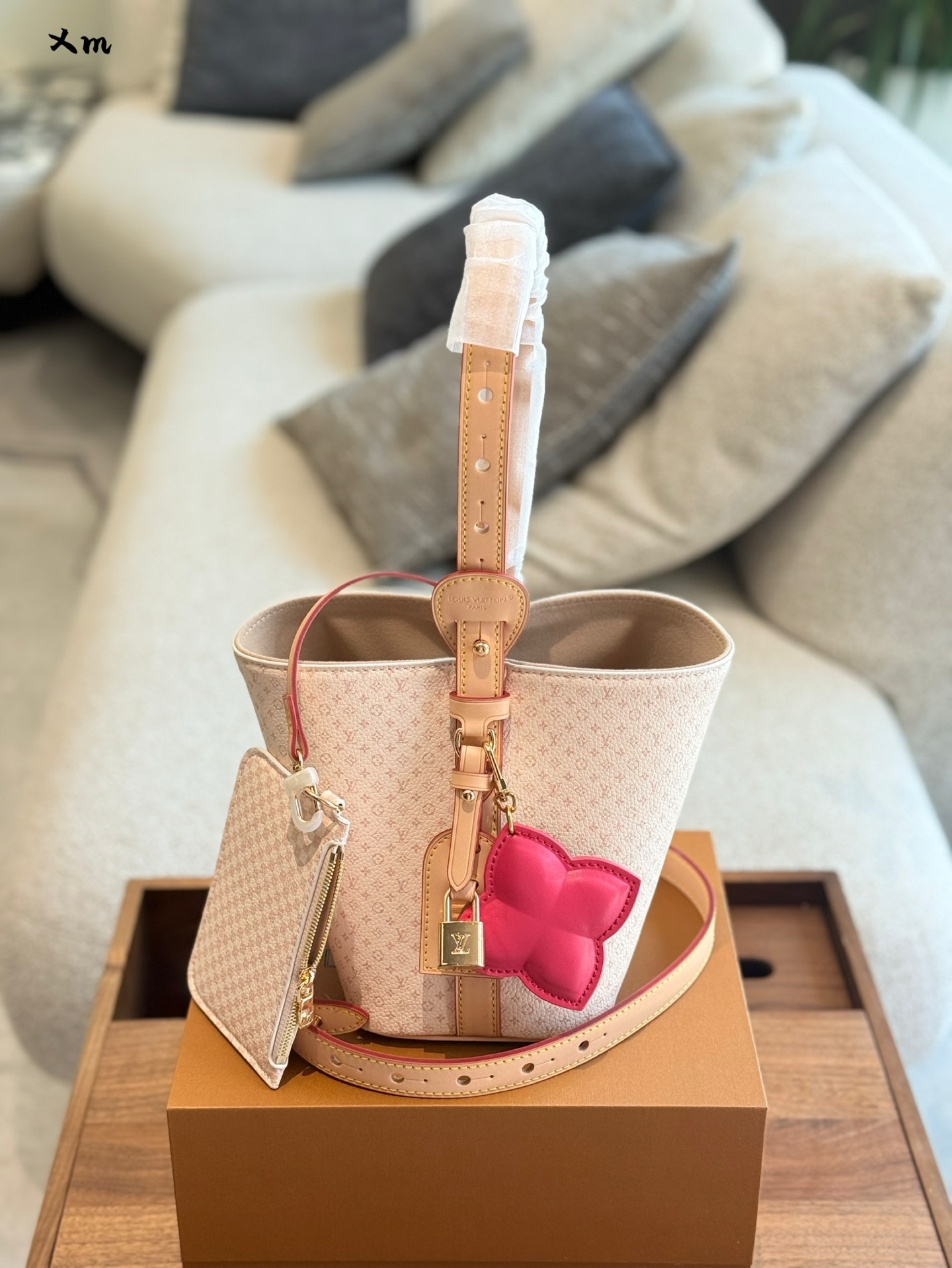 LV Rose Gold Vintage-Inspired Bag 1400