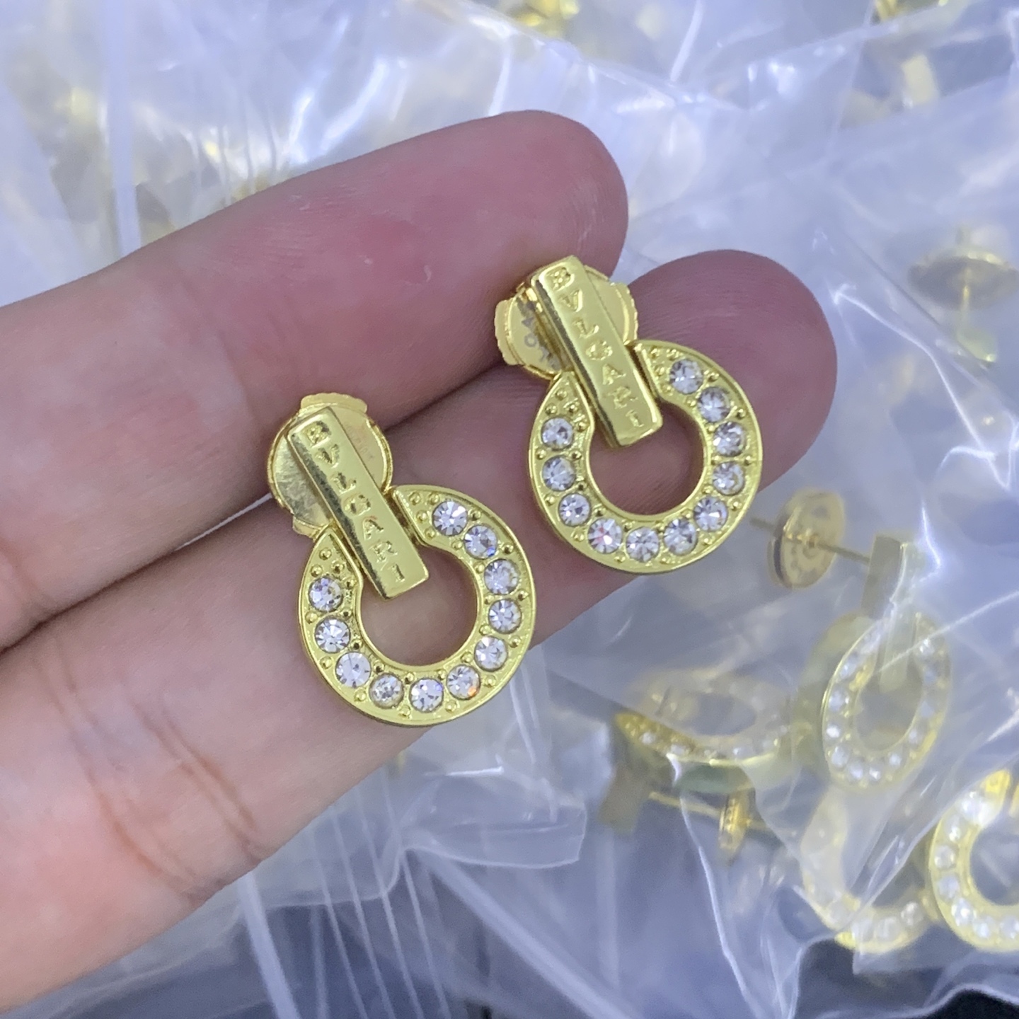 BVLGARI Gold Logo-Accented Earrings 070