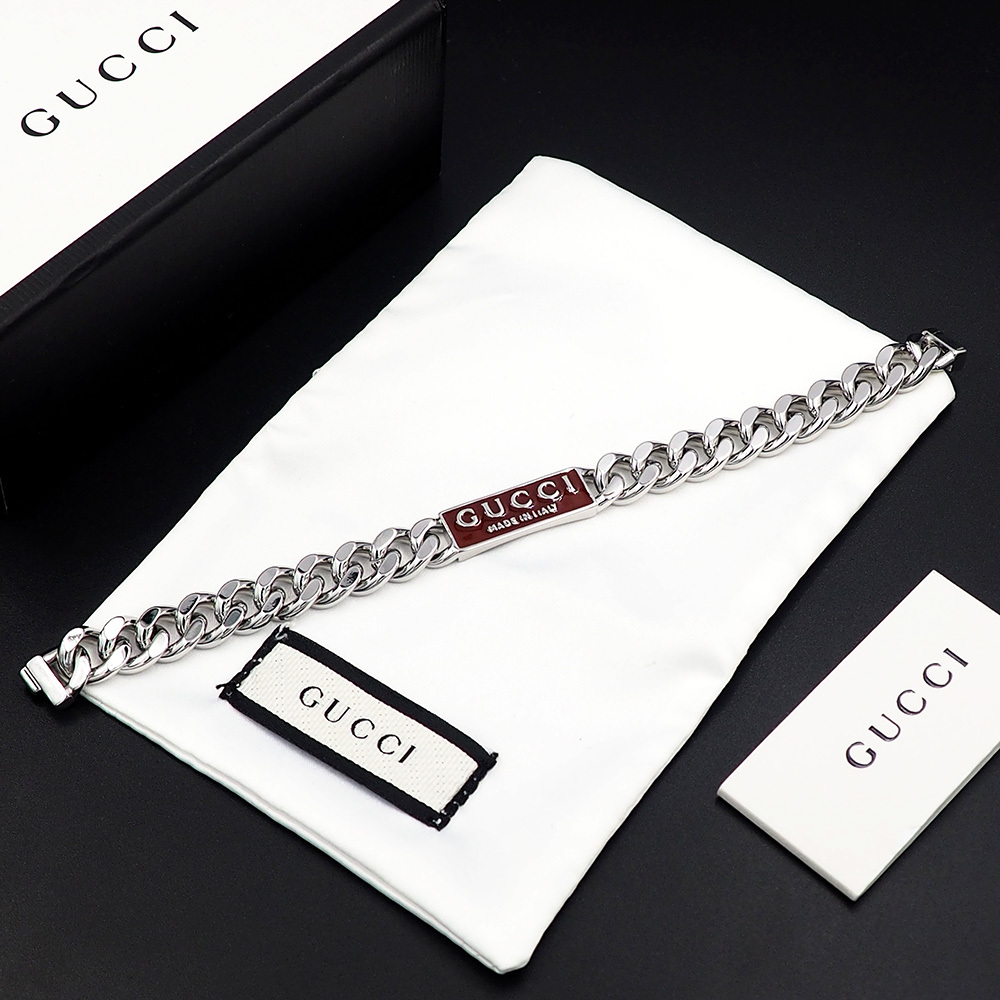 Gucci Silver Logo-Accented Bracelet 034
