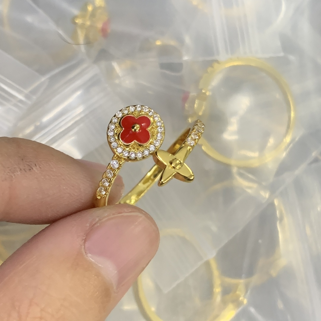 LV Rose Gold Vintage-Inspired Ring 675