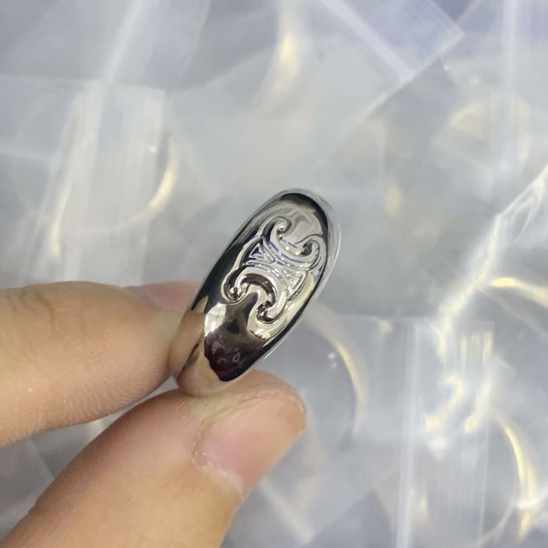 Celine Silver Vintage-Inspired Ring 054