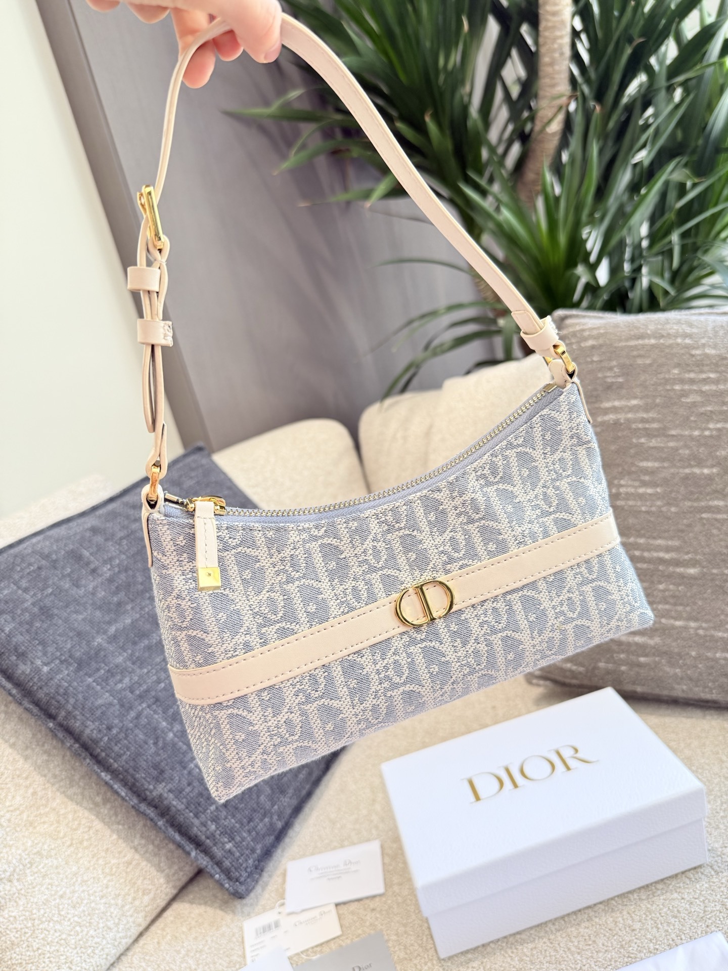 Dior Rose Gold Vintage-Inspired Necklace 033