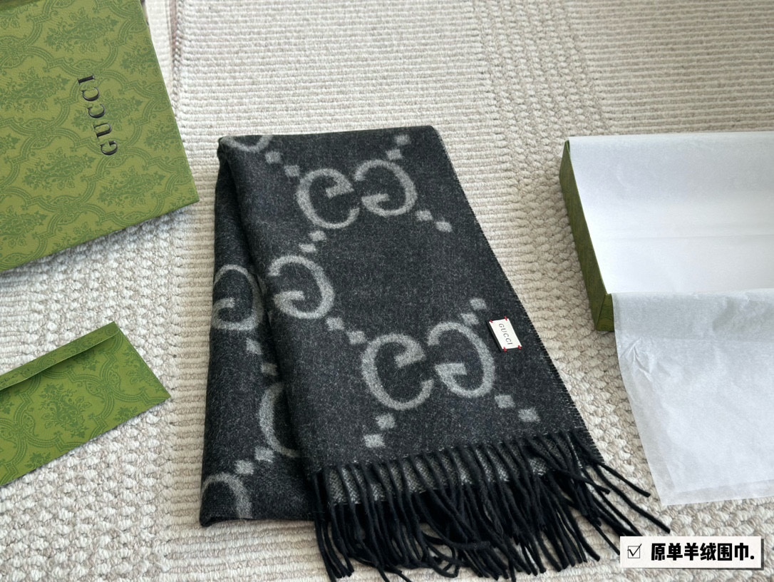Gucci scarf 593 Brown Logo-Accented Accessory