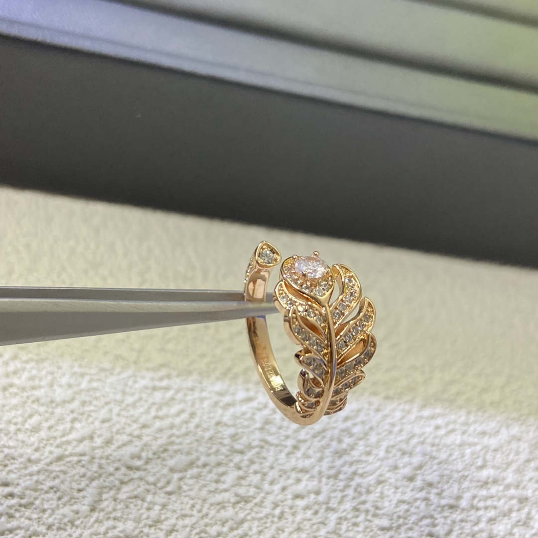Boucheron Rose Gold Vintage-Inspired Ring 003