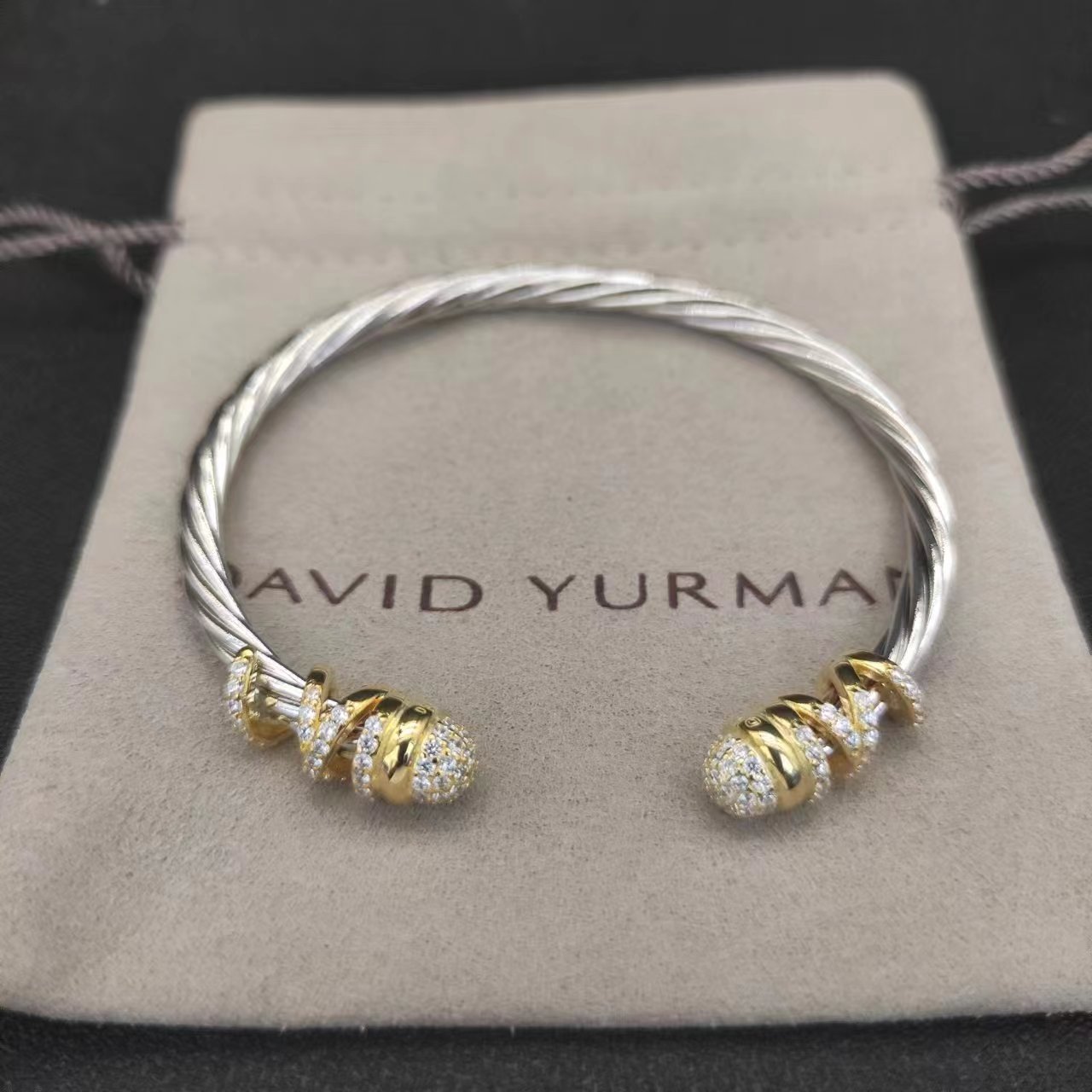 David Yurman Silver Logo-Accented Bracelet 005