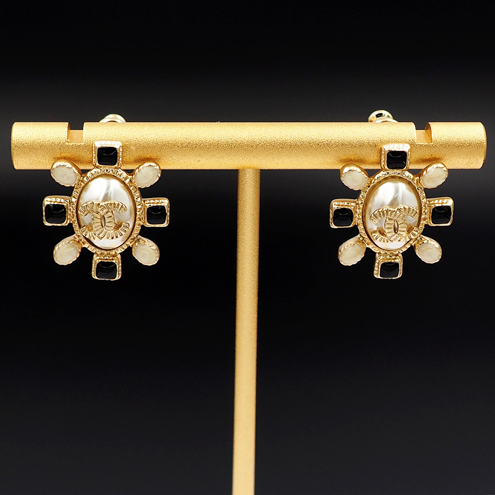 Chanel Rose Gold Vintage-Inspired Earrings 028