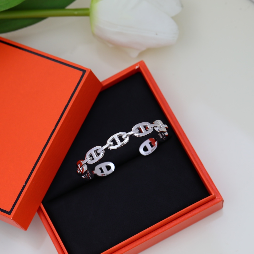 Hermes h Rose Gold Logo-Accented Bracelet 019