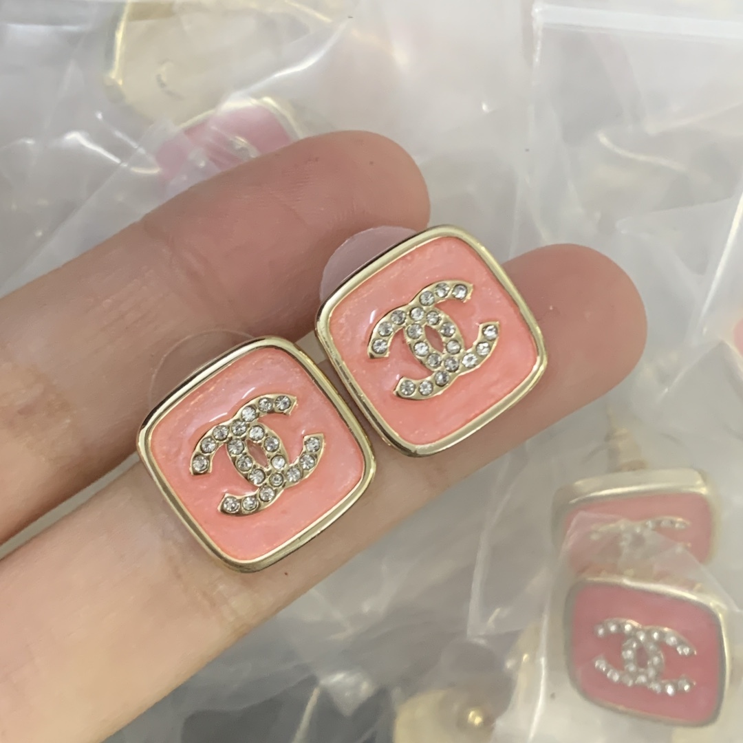 Chanel Rose Gold Vintage-Inspired Earrings 146