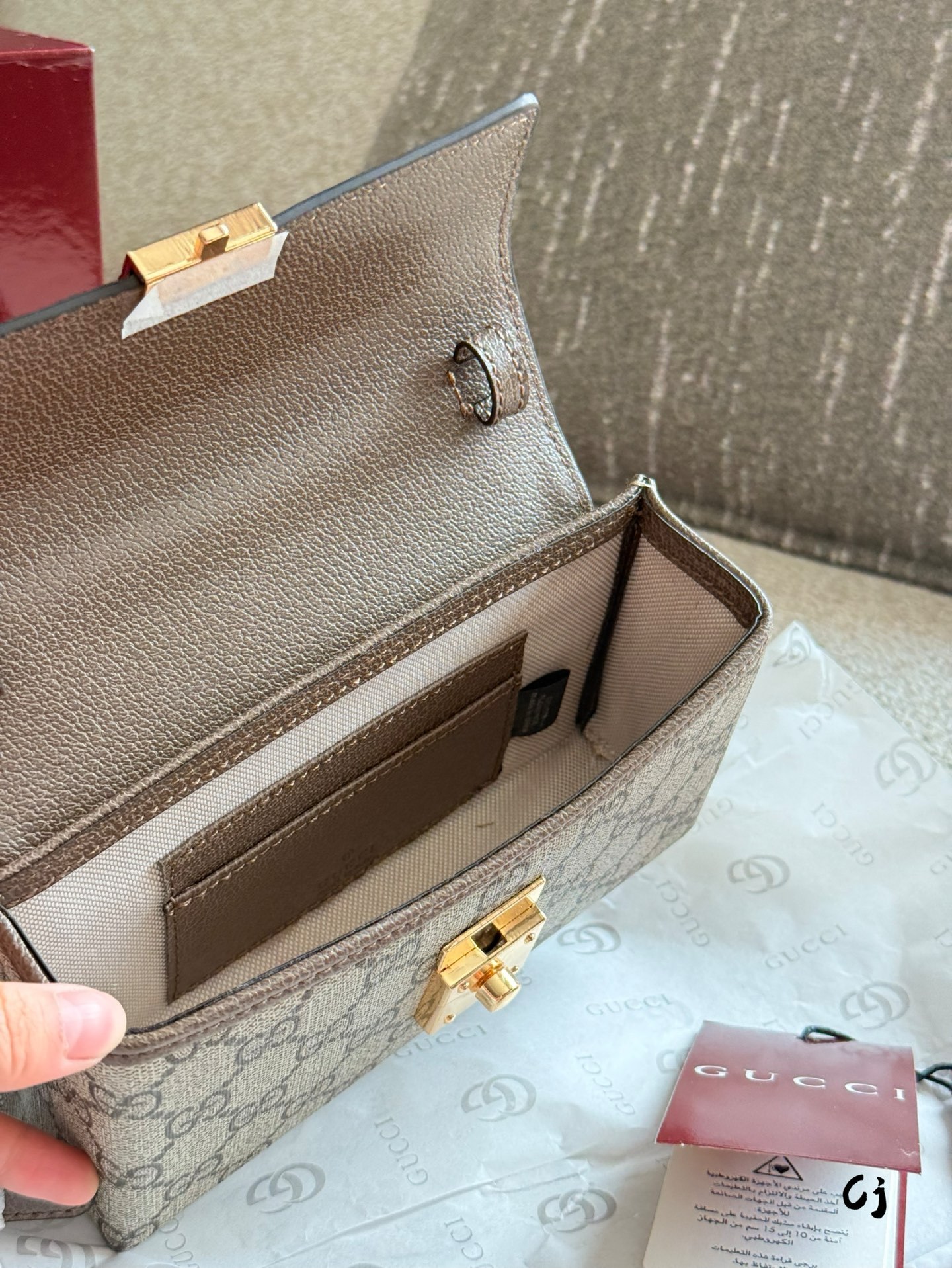 Gucci Silver Logo-Accented Bag 535