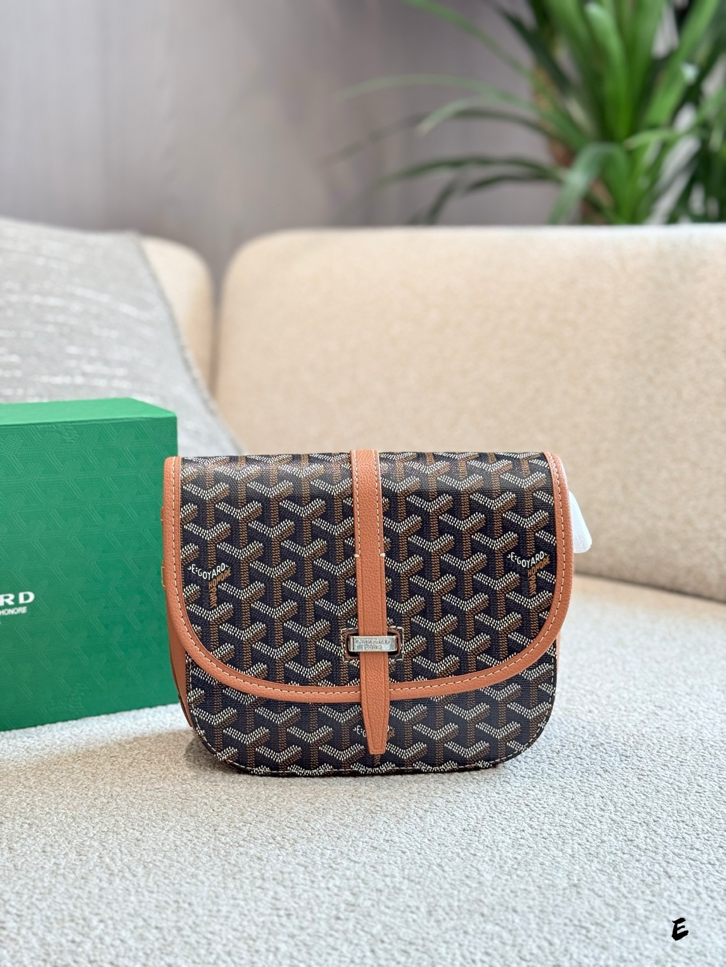 Goyard Silver Quilted Bag 011