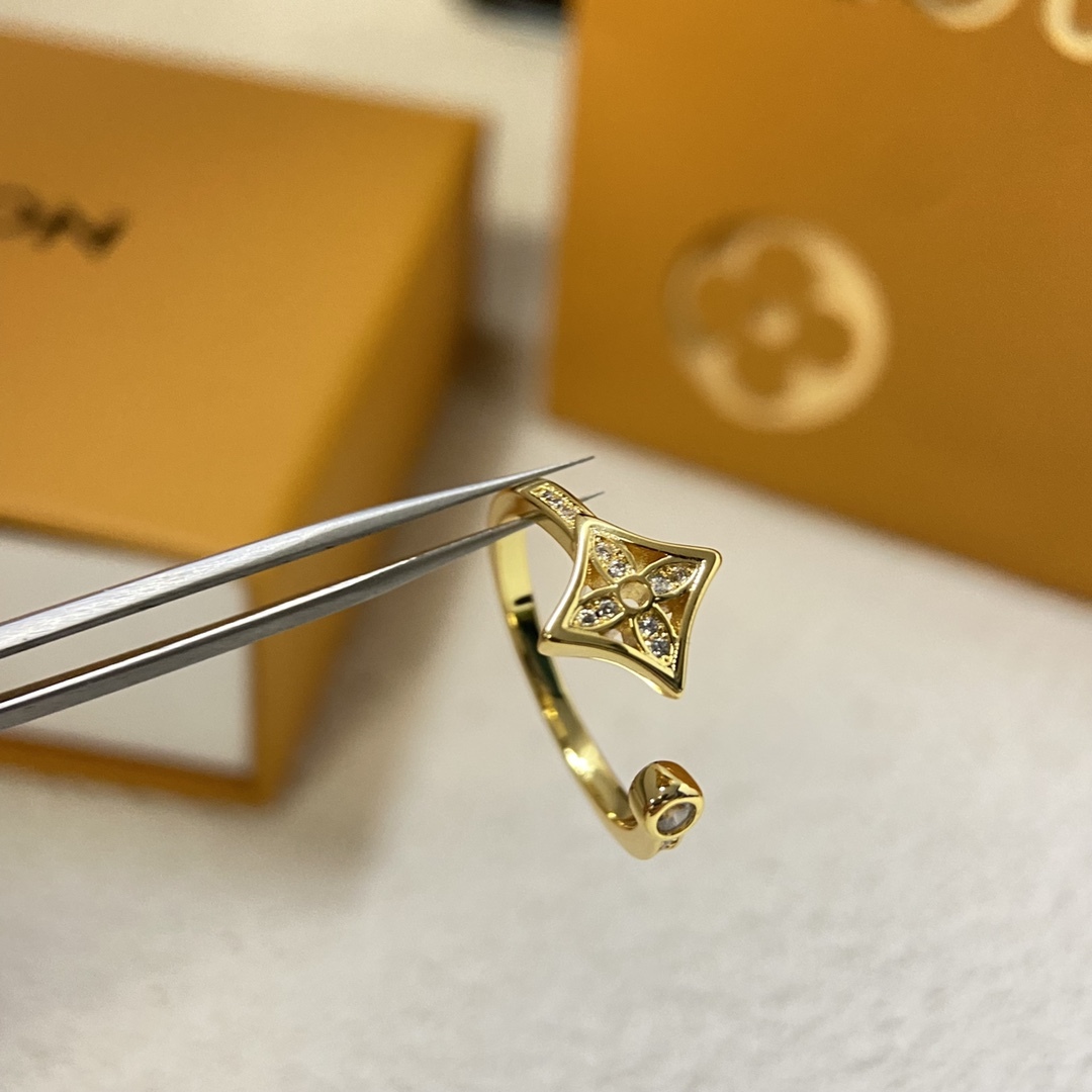 LV Silver Vintage-Inspired Ring 603