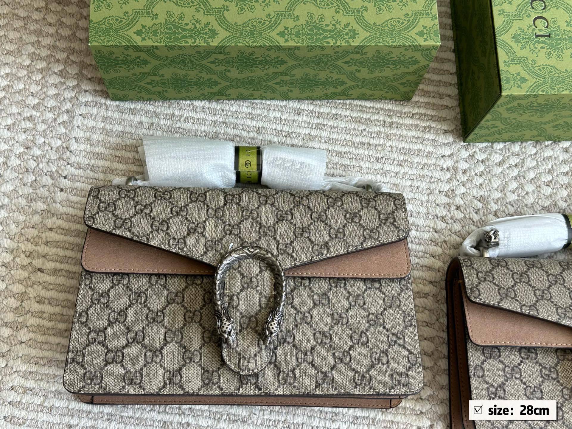 Gucci Silver Quilted Bag 564