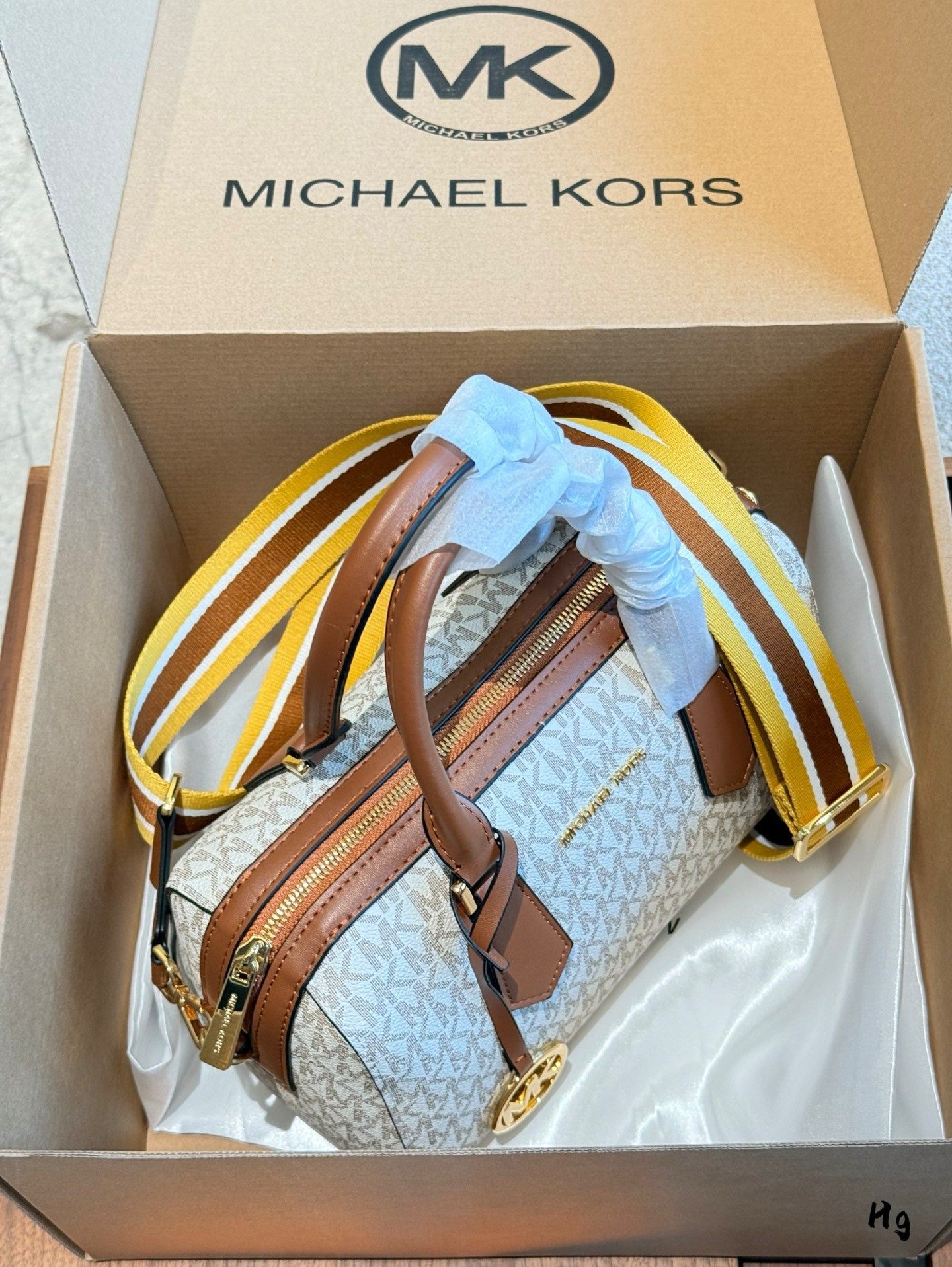 MK Beige Logo-Accented Bag 008
