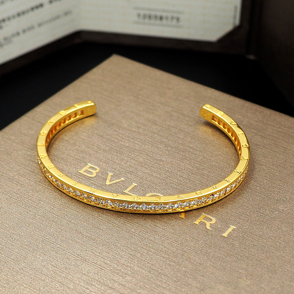BVLGARI Silver Logo-Accented Bracelet 052