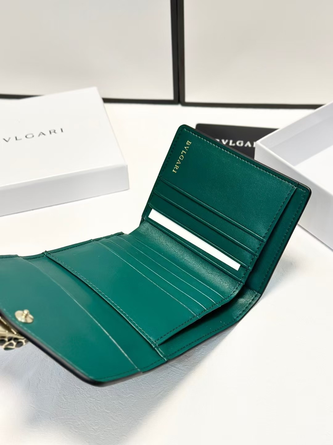 BVLGARI Green Logo-Accented Bag 205