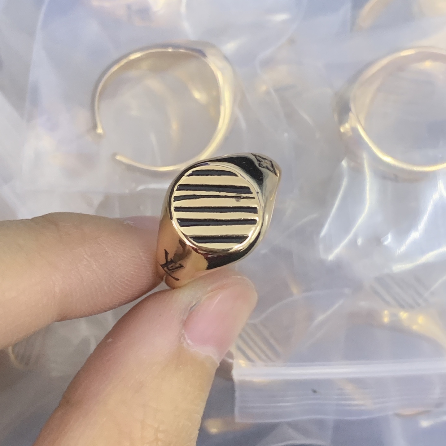 LV Rose Gold Vintage-Inspired Ring 1019