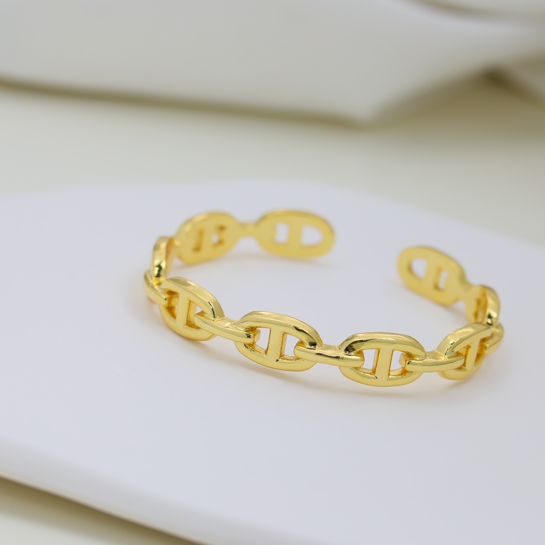 Hermes h Rose Gold Logo-Accented Bracelet 019
