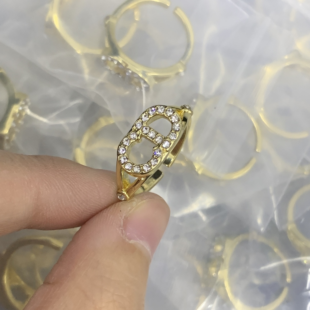 Dior Gold Vintage-Inspired Ring 151
