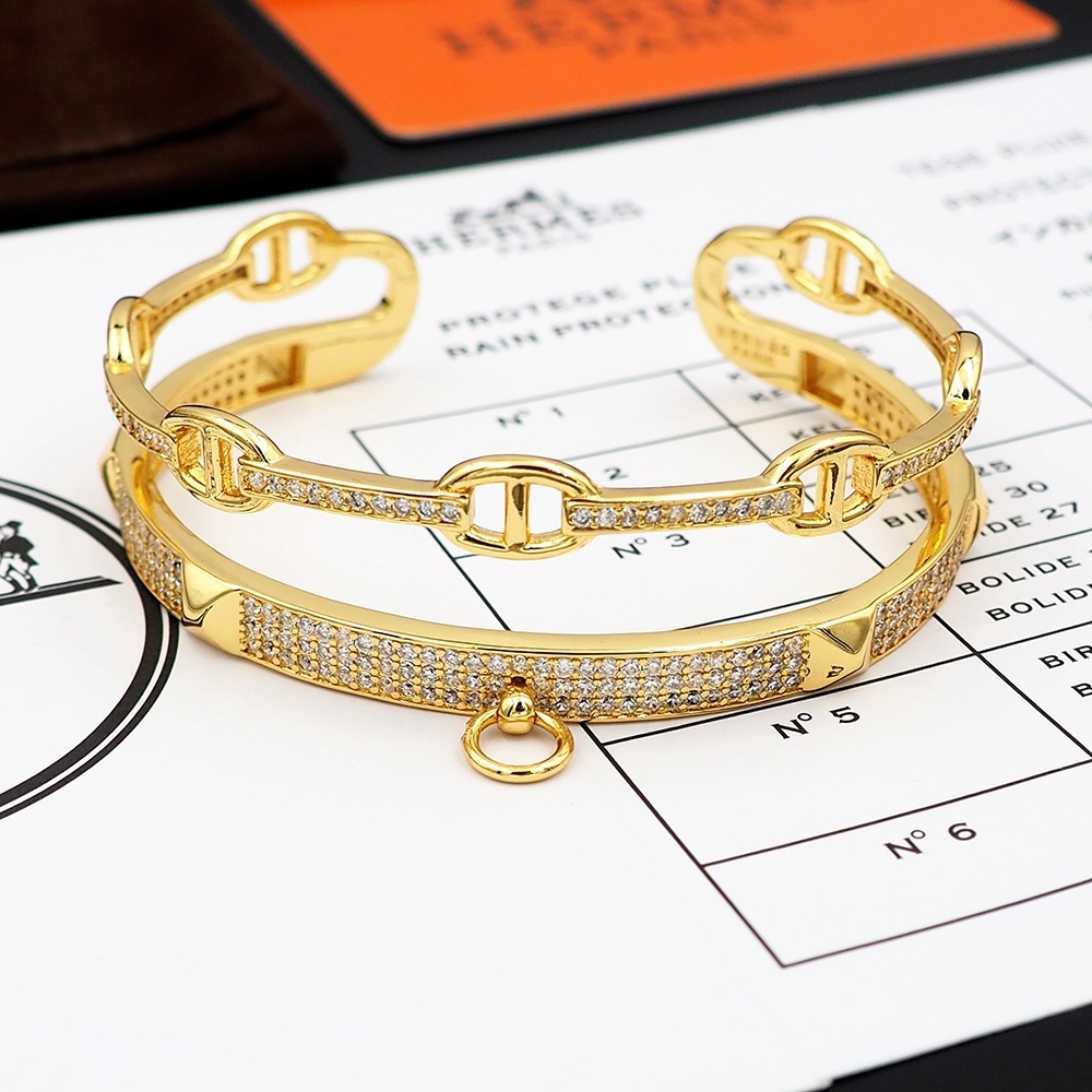 Hermes h Silver Logo-Accented Bracelet 030