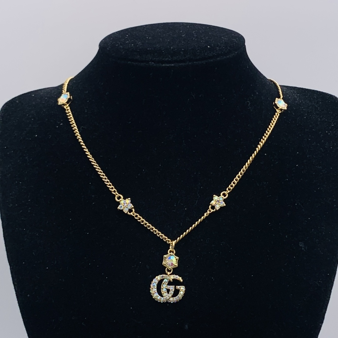 Gucci Rose Gold Logo-Accented Necklace 308
