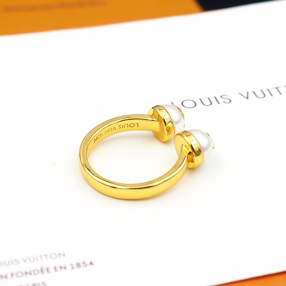 LV Gold Logo-Accented Ring 097
