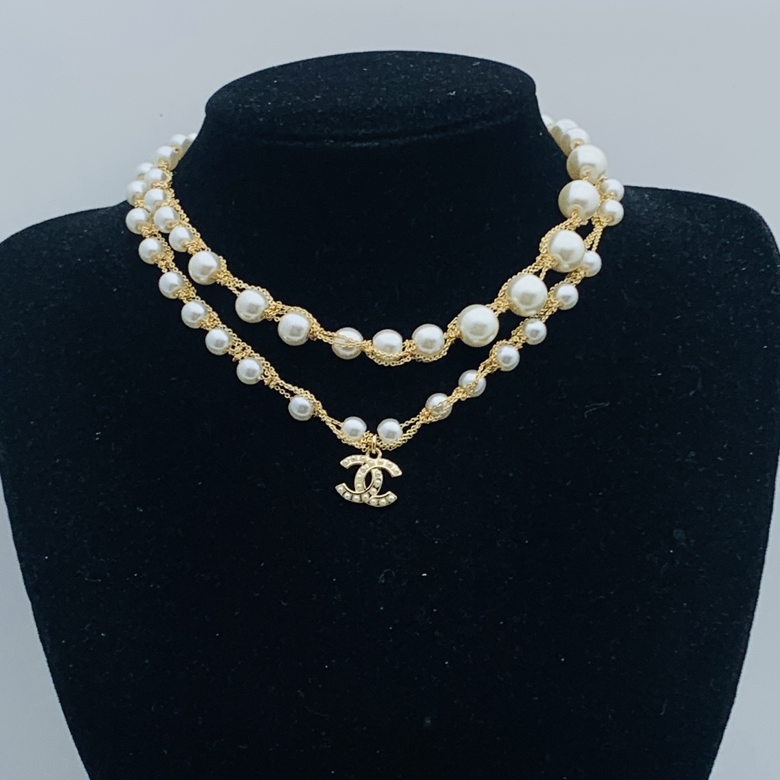 Chanel Silver Vintage-Inspired Necklace 874