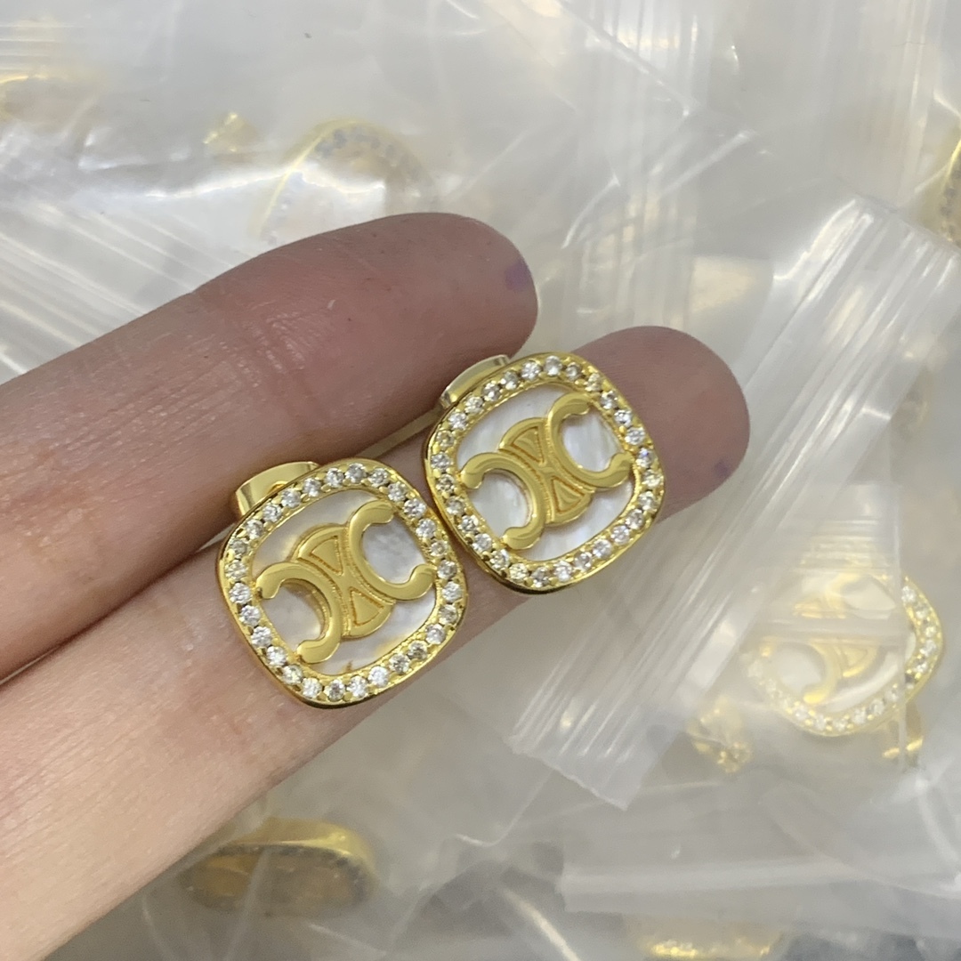 Celine Gold Logo-Accented Earrings 030