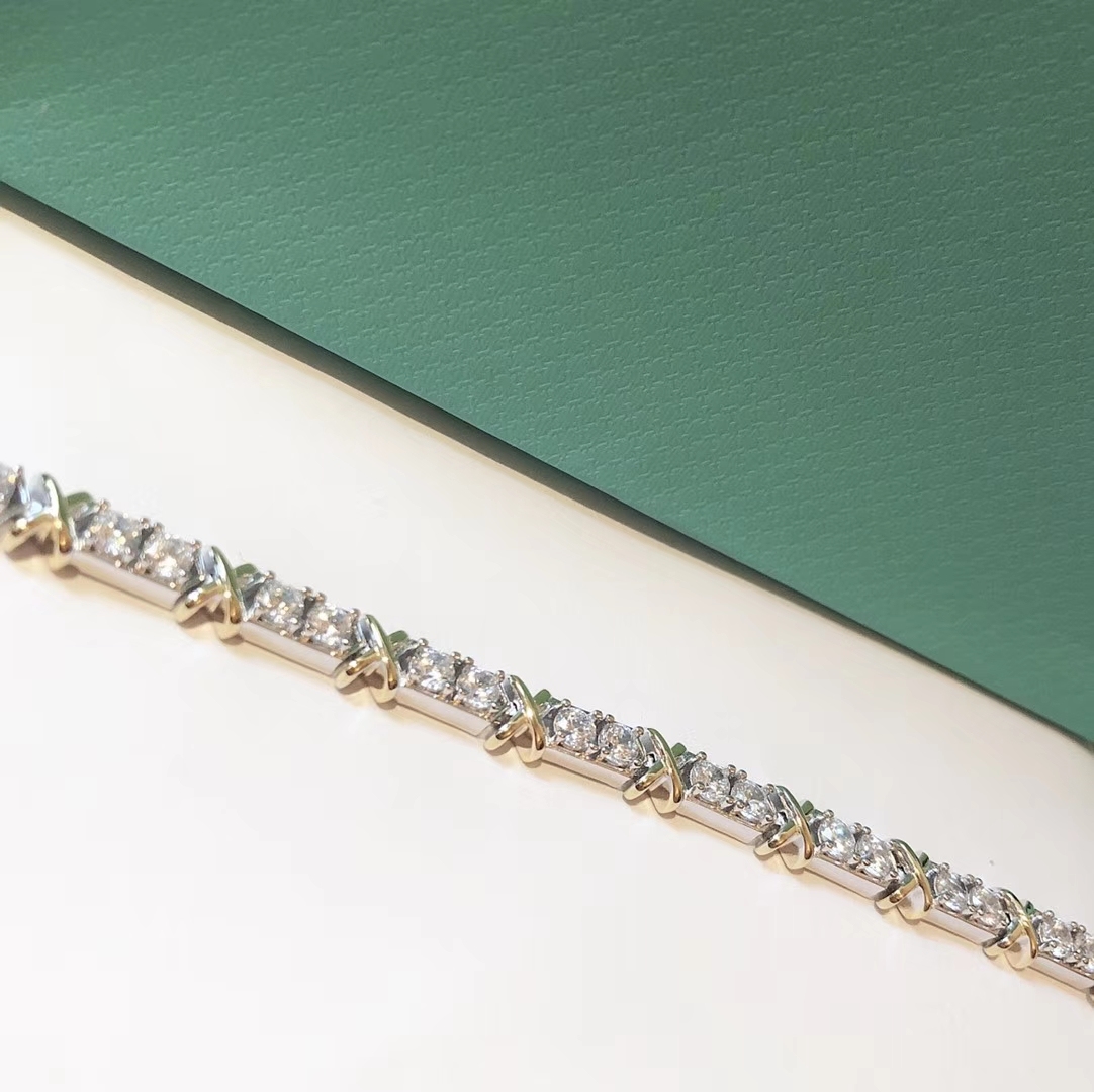Tiffany Gold Vintage-Inspired Bracelet 240