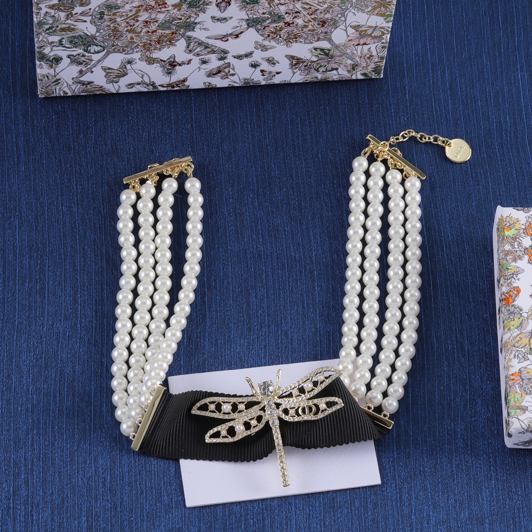 Dior Silver Vintage-Inspired Necklace 050