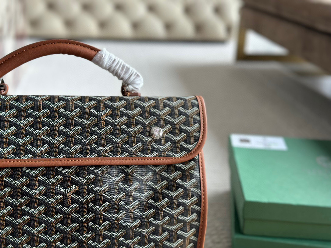 Goyard Brown Quilted Bag 016