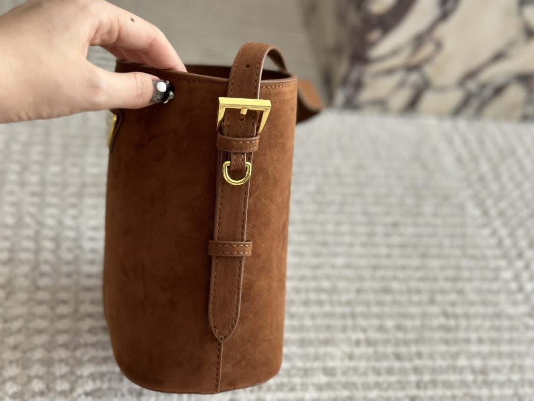 Prada Brown Vintage-Inspired Bag 053