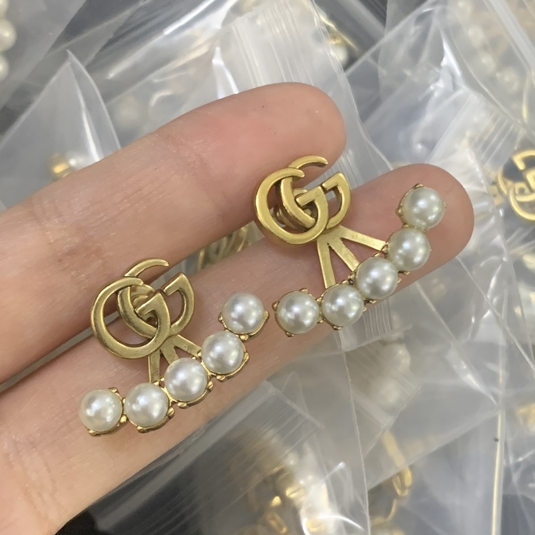 Gucci Rose Gold Vintage-Inspired Earrings 138