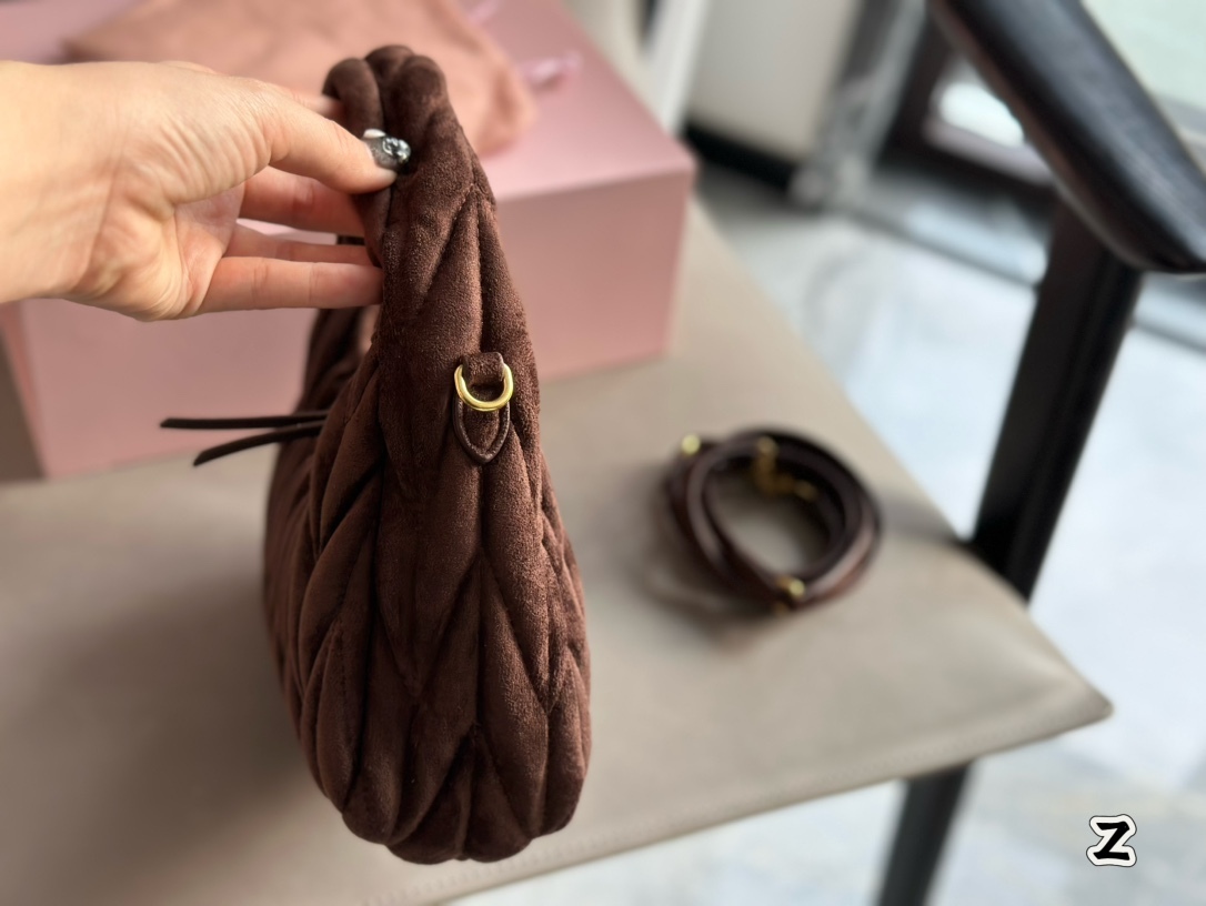 Miu Miu Pink Quilted Bag 174