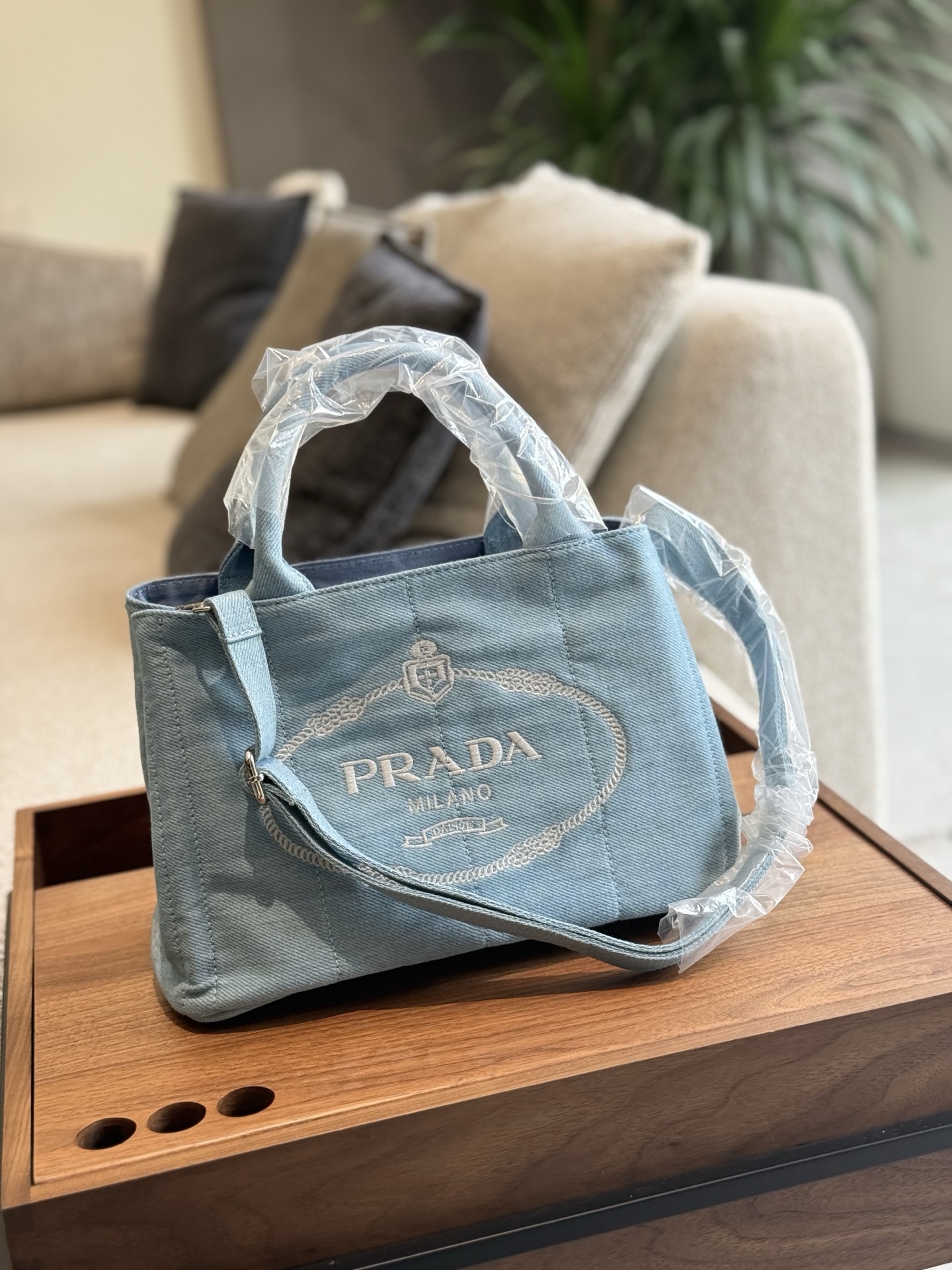 Prada Blue Vintage-Inspired Bag 018